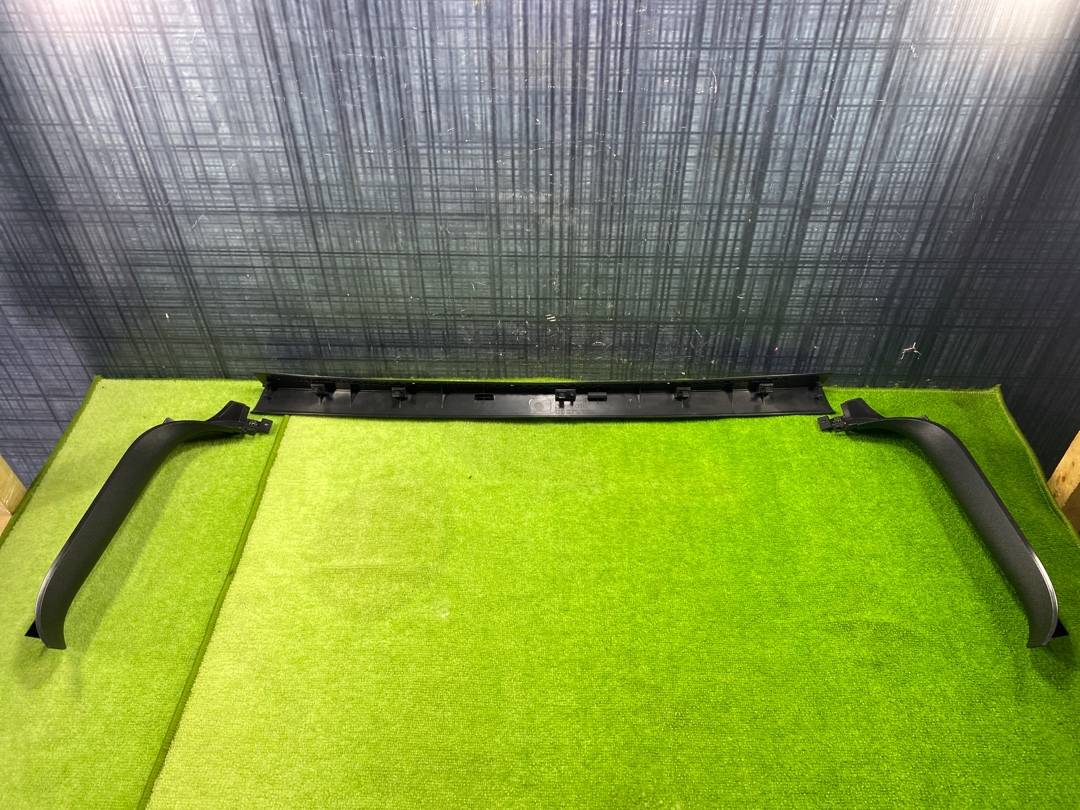 Пластик крышки багажника, 720 рублей, Красноярск