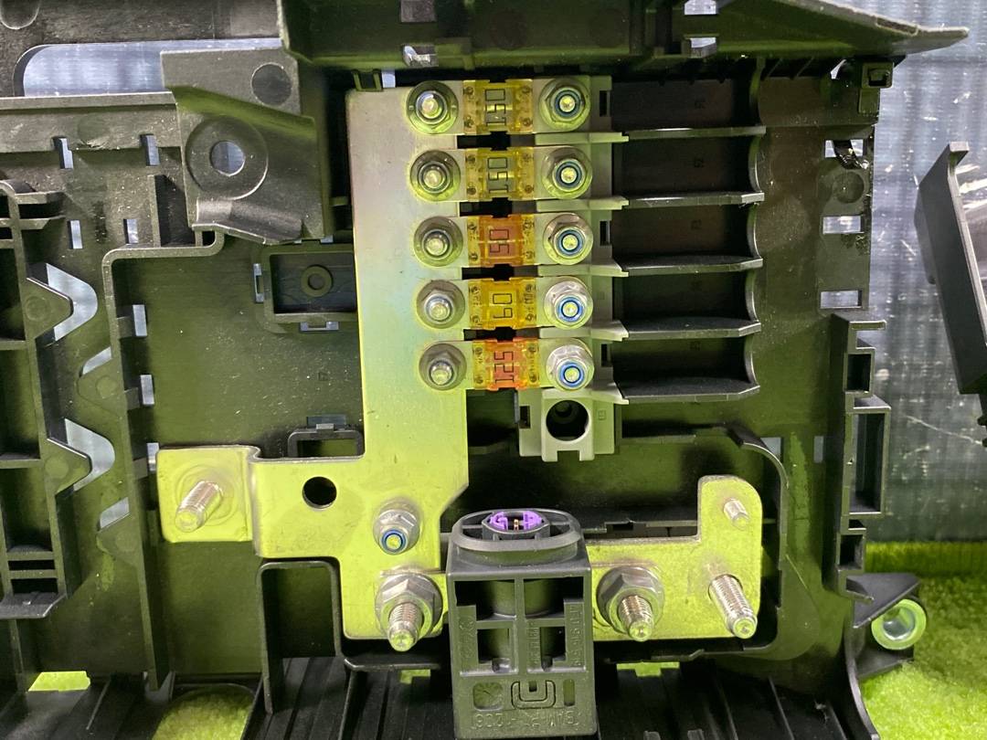 Предохранитель аккумулятора, 1800 рублей, Красноярск