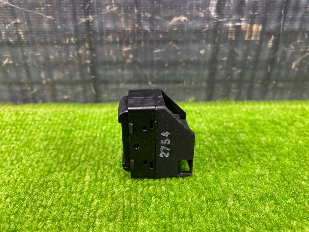 Кнопка стеклоподъемника, 225 рублей, Красноярск