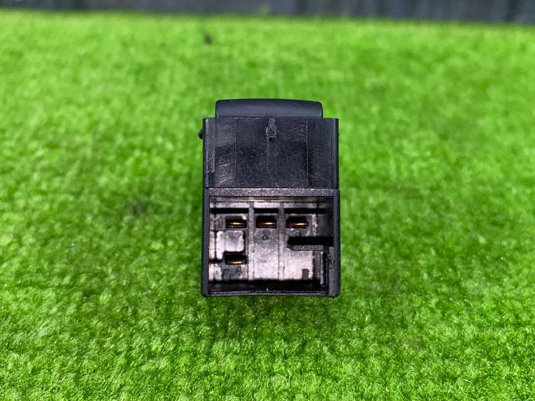 Кнопка стеклоподъемника, 225 рублей, Красноярск