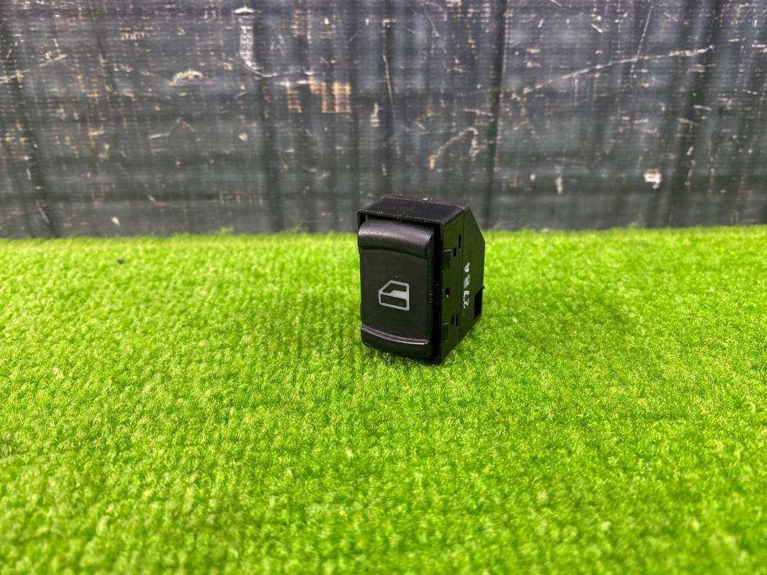 Кнопка стеклоподъемника, 225 рублей, Красноярск