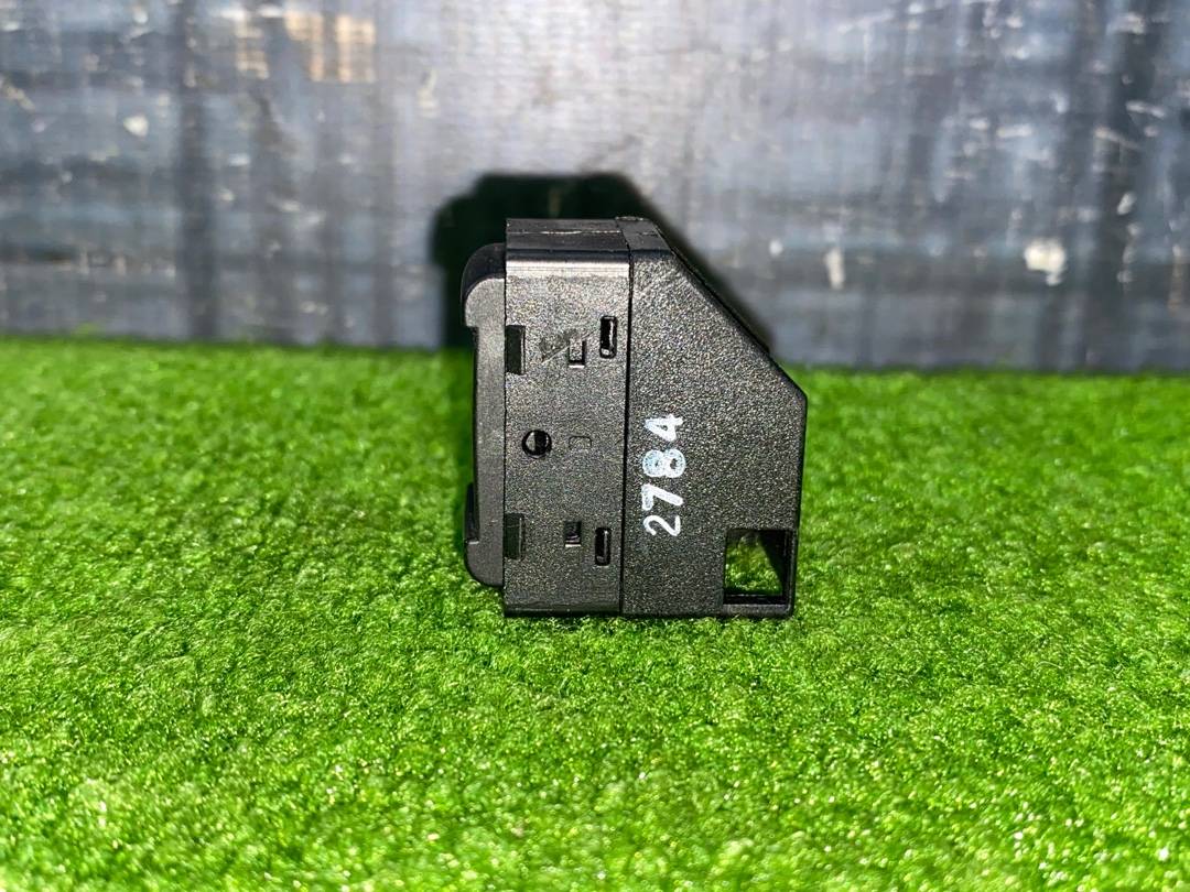 Кнопка стеклоподъемника, 225 рублей, Красноярск