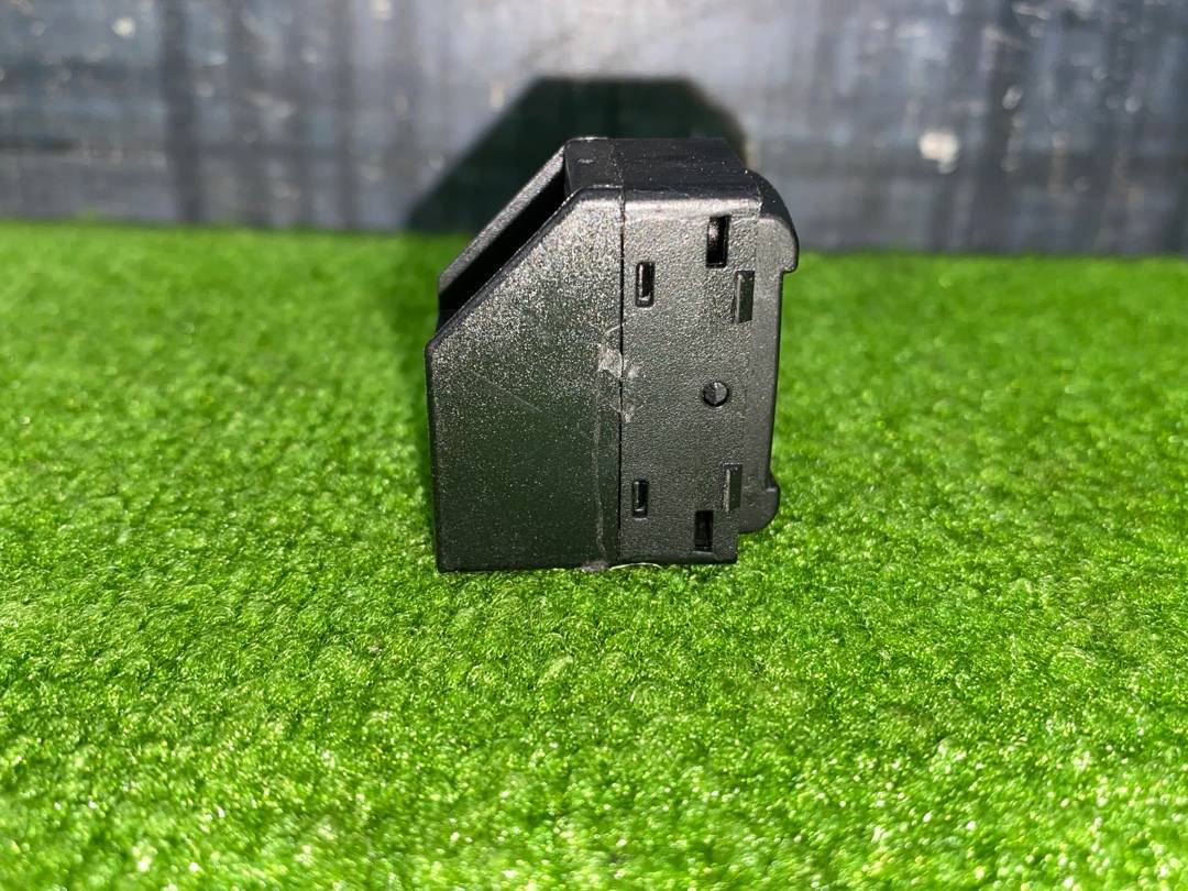 Кнопка стеклоподъемника, 225 рублей, Красноярск