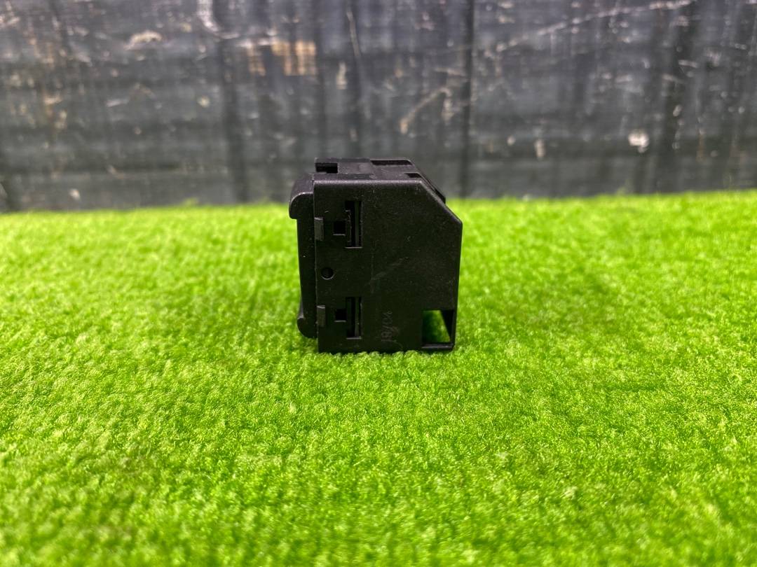 Кнопка стеклоподъемника, 225 рублей, Красноярск