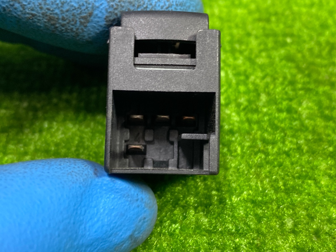 Кнопка стеклоподъемника, 225 рублей, Красноярск