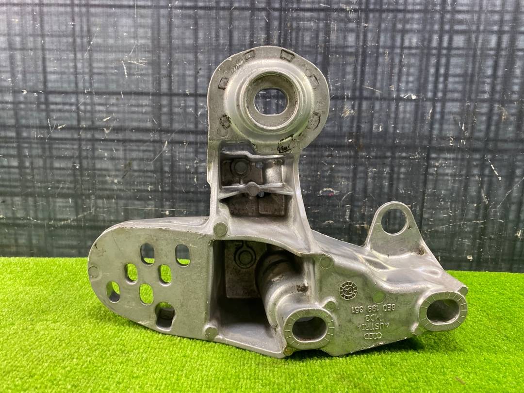 Кронштейн двигателя, 500 рублей, Красноярск