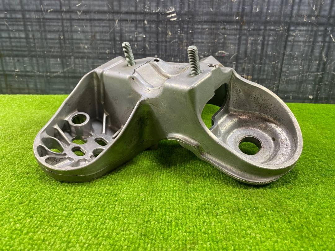 Кронштейн двигателя, 500 рублей, Красноярск