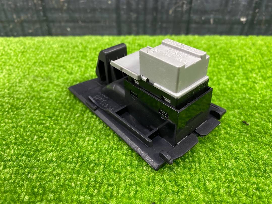 Кнопка стеклоподъемника, 330 рублей, Красноярск