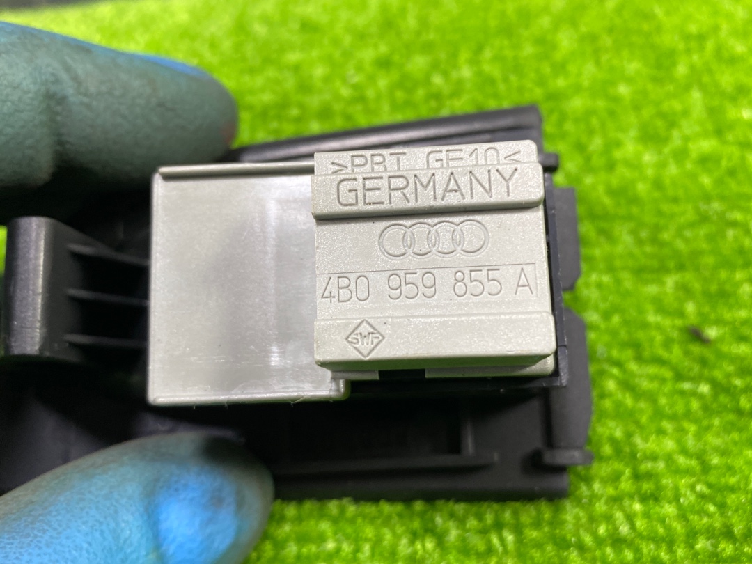 Кнопка стеклоподъемника, 330 рублей, Красноярск