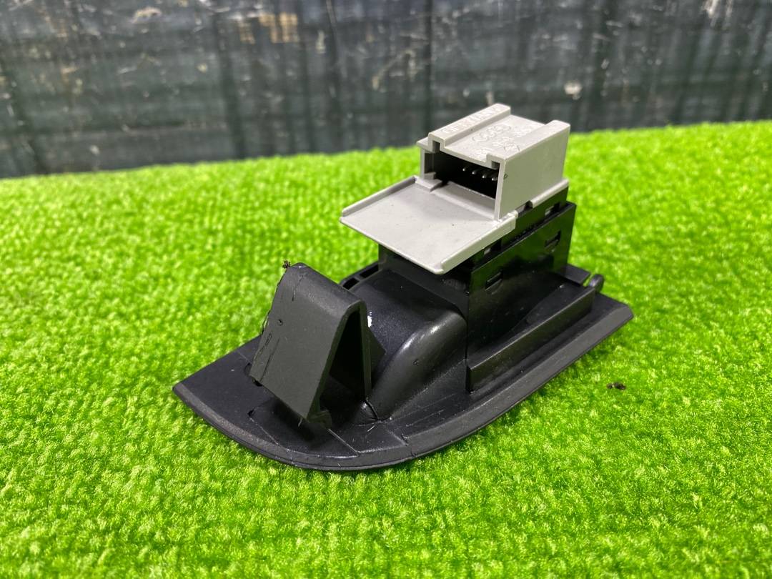 Кнопка стеклоподъемника, 330 рублей, Красноярск