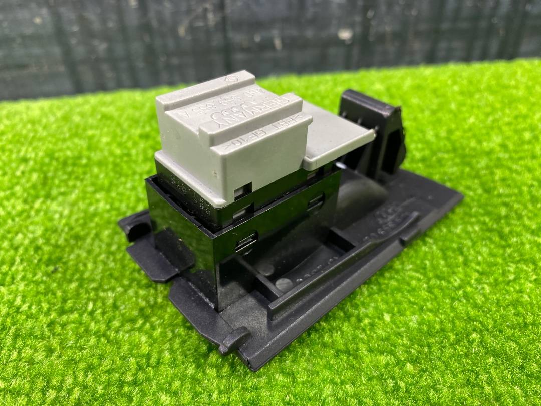 Кнопка стеклоподъемника, 330 рублей, Красноярск