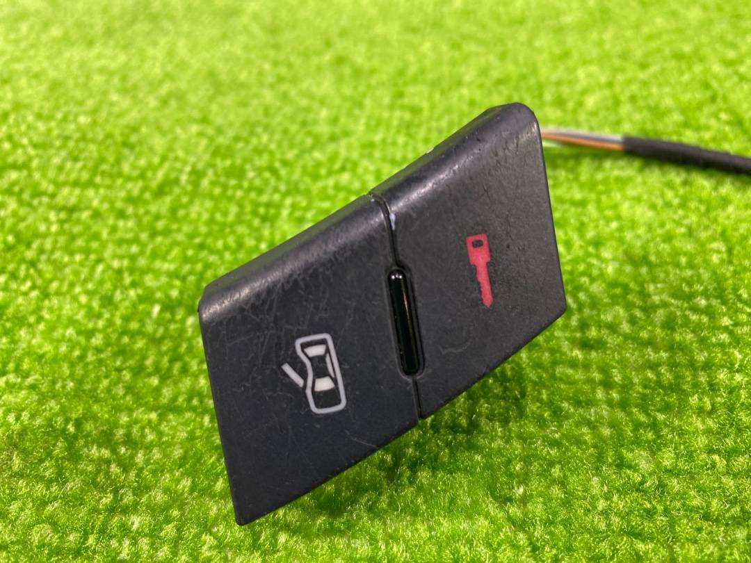 Кнопка центрального замка, 360 рублей, Красноярск