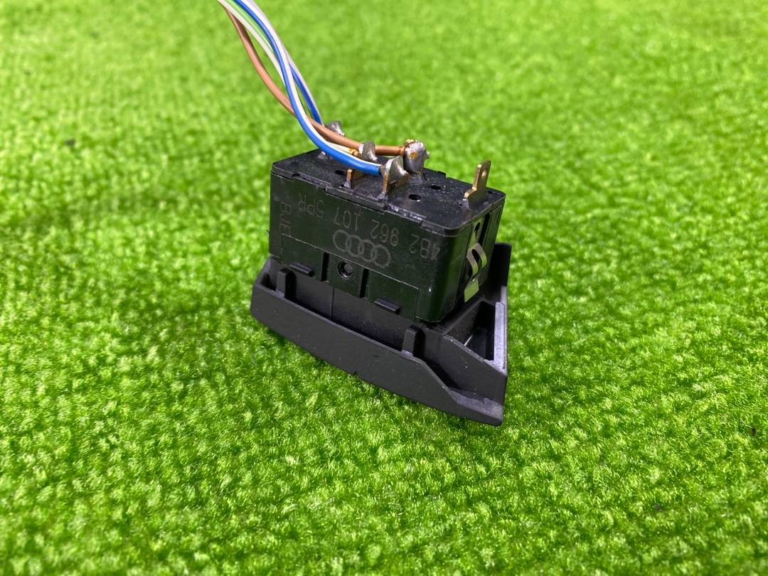 Кнопка центрального замка, 360 рублей, Красноярск