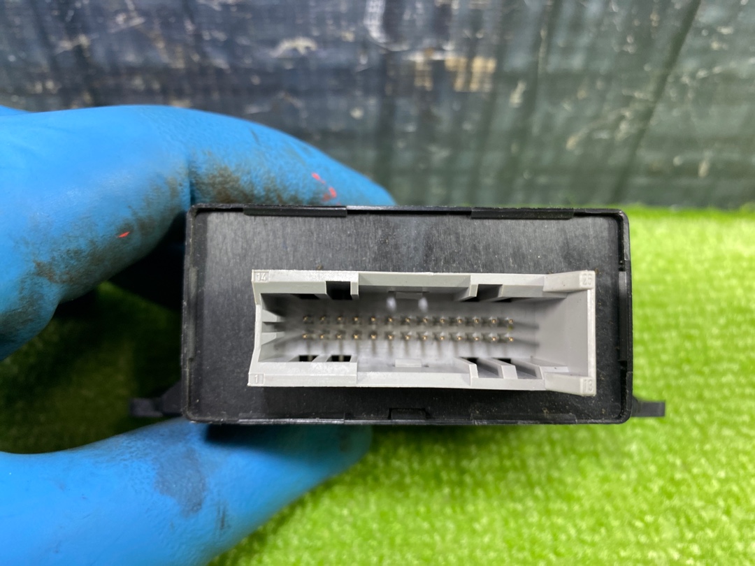 Блок управления зеркалами, 600 рублей, Красноярск