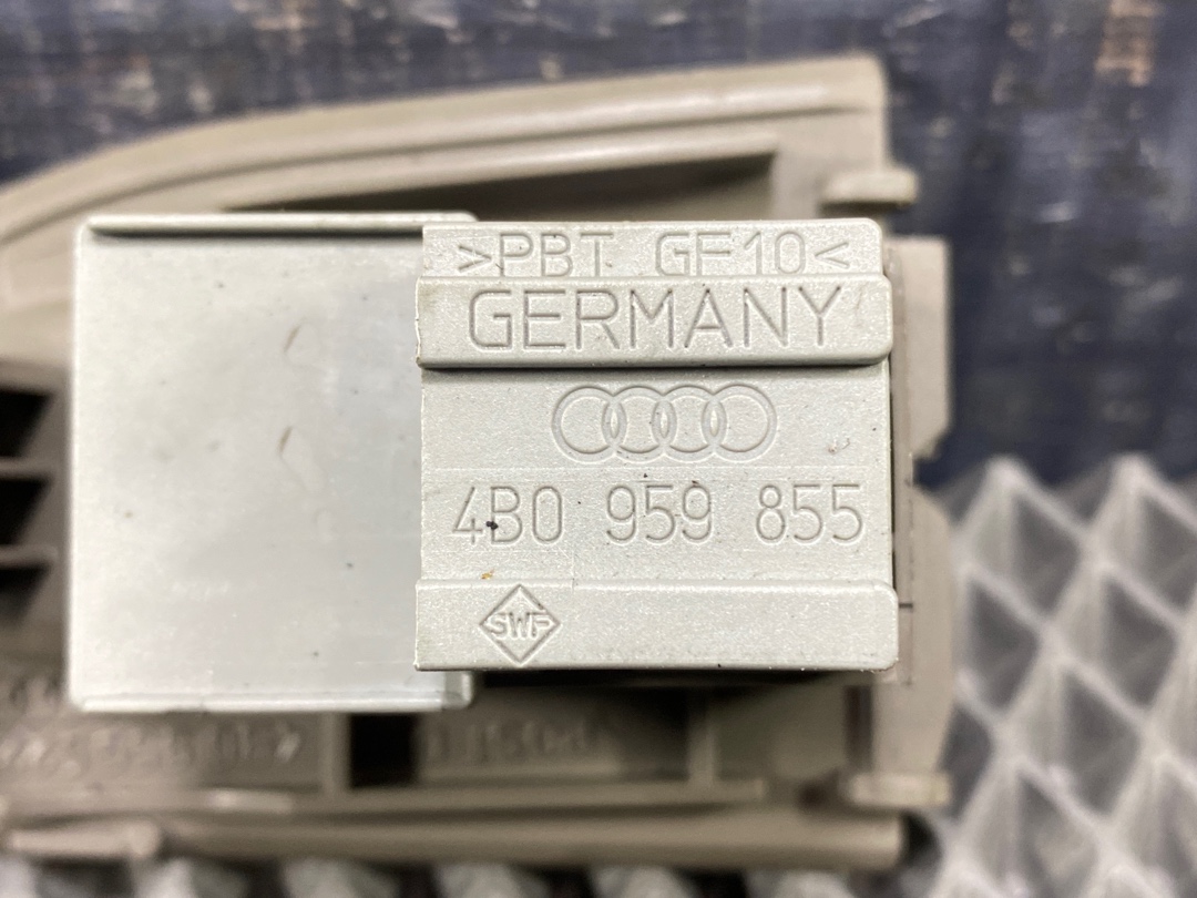 Кнопка стеклоподъемника, 330 рублей, Красноярск