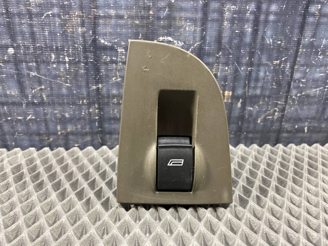 Кнопка стеклоподъемника, 330 рублей, Красноярск