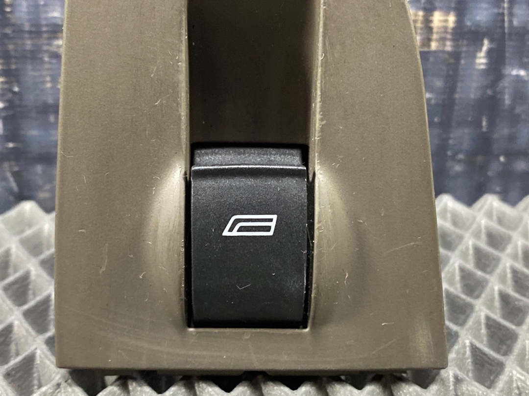 Кнопка стеклоподъемника, 330 рублей, Красноярск