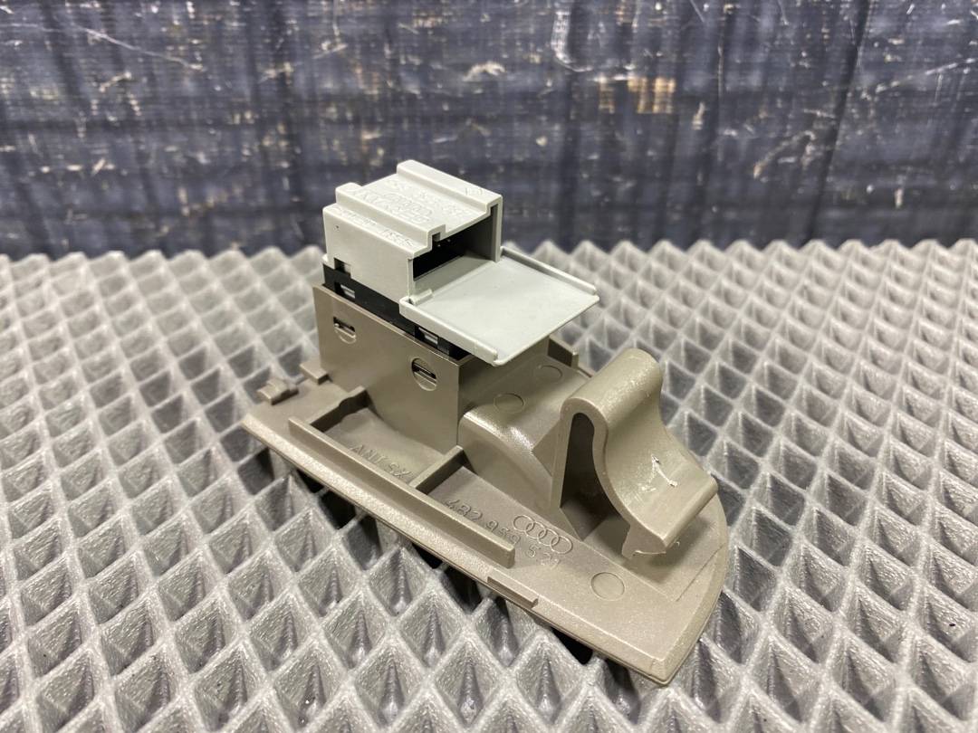 Кнопка стеклоподъемника, 330 рублей, Красноярск