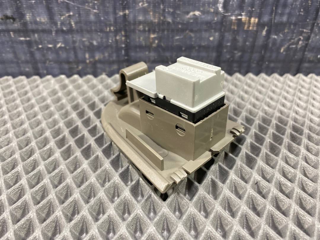 Кнопка стеклоподъемника, 330 рублей, Красноярск