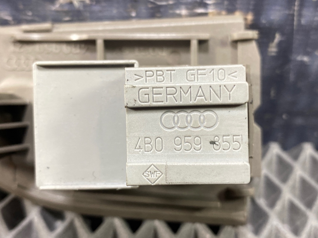 Кнопка стеклоподъемника, 330 рублей, Красноярск