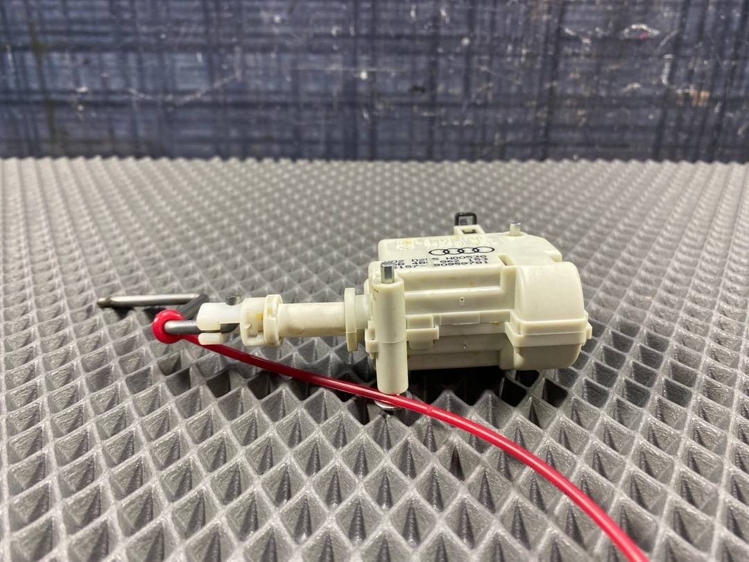 Замок лючка бензобака, 420 рублей, Красноярск