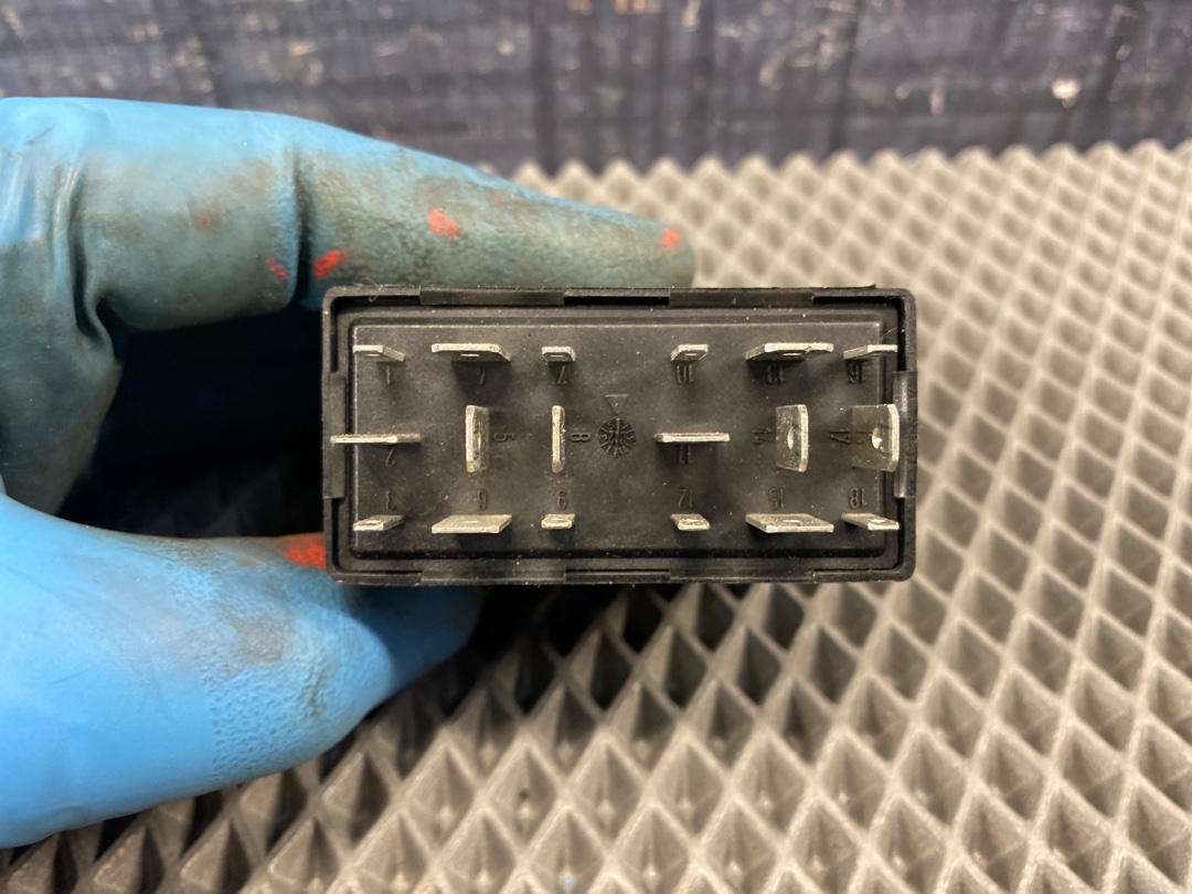 Реле, 300 рублей, Красноярск