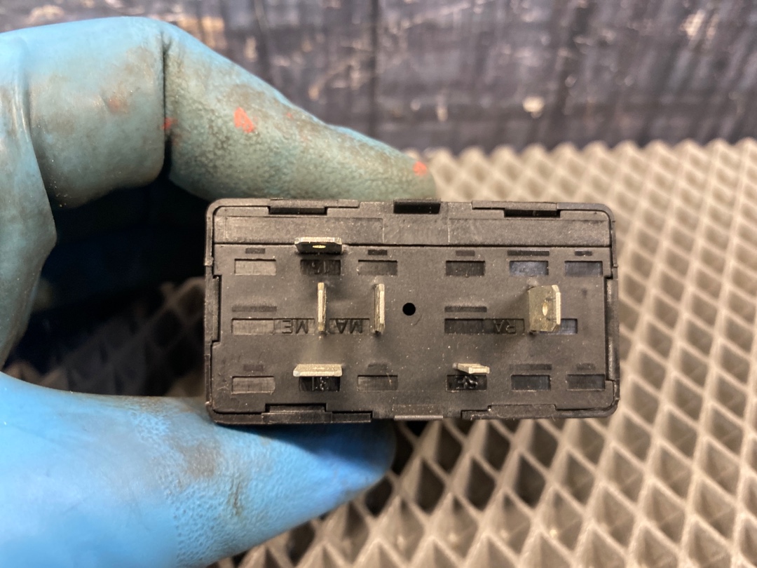 Реле, 300 рублей, Красноярск