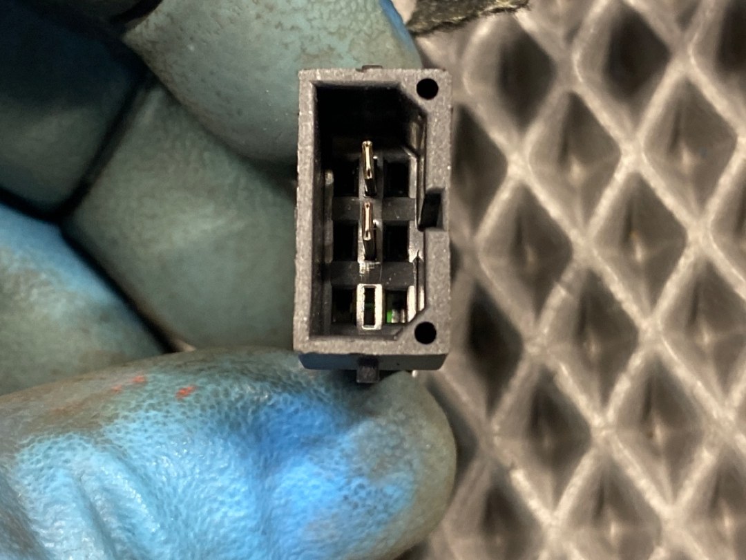 Динамик, 330 рублей, Красноярск