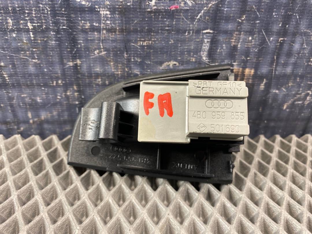 Кнопка стеклоподъемника, 330 рублей, Красноярск