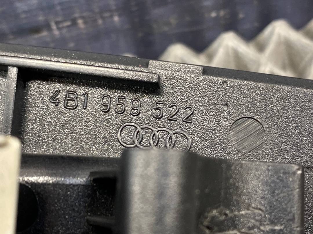 Кнопка стеклоподъемника, 330 рублей, Красноярск