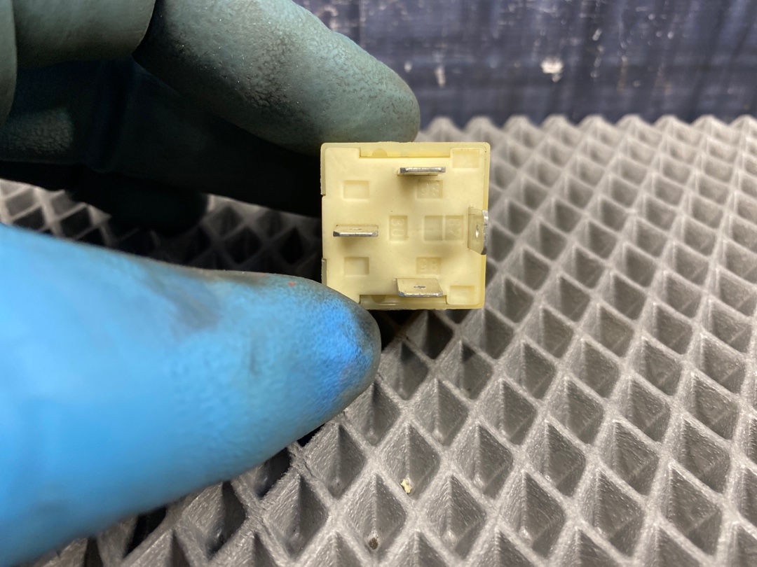 Реле, 300 рублей, Красноярск