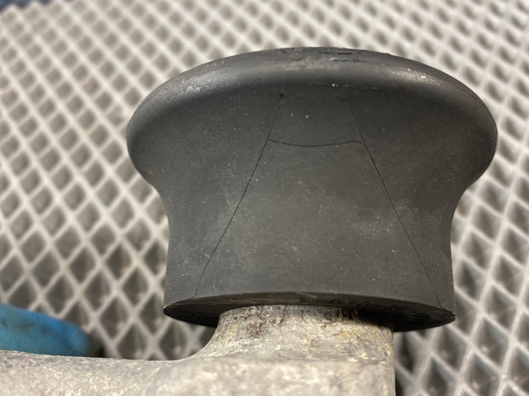 Кронштейн двигателя, 780 рублей, Красноярск