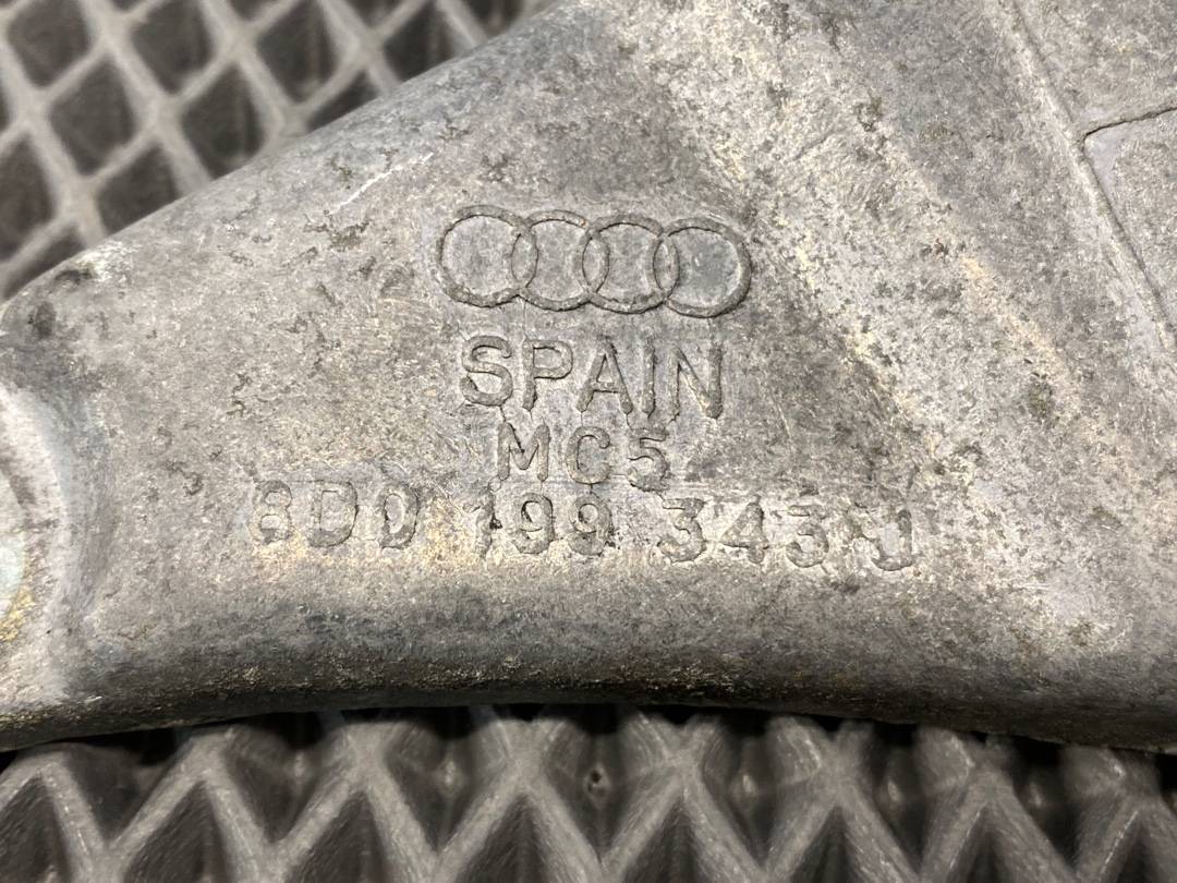 Кронштейн двигателя, 780 рублей, Красноярск