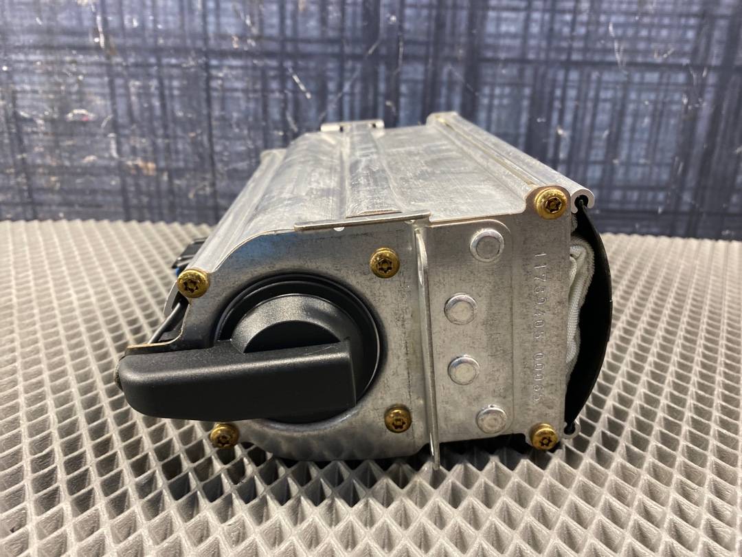 Airbag (подушка безопасности), 1680 рублей, Красноярск