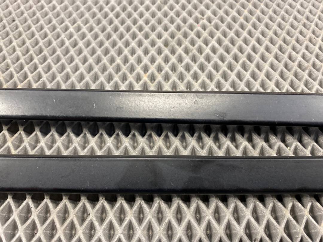 Молдинг лобового стекла, 450 рублей, Красноярск