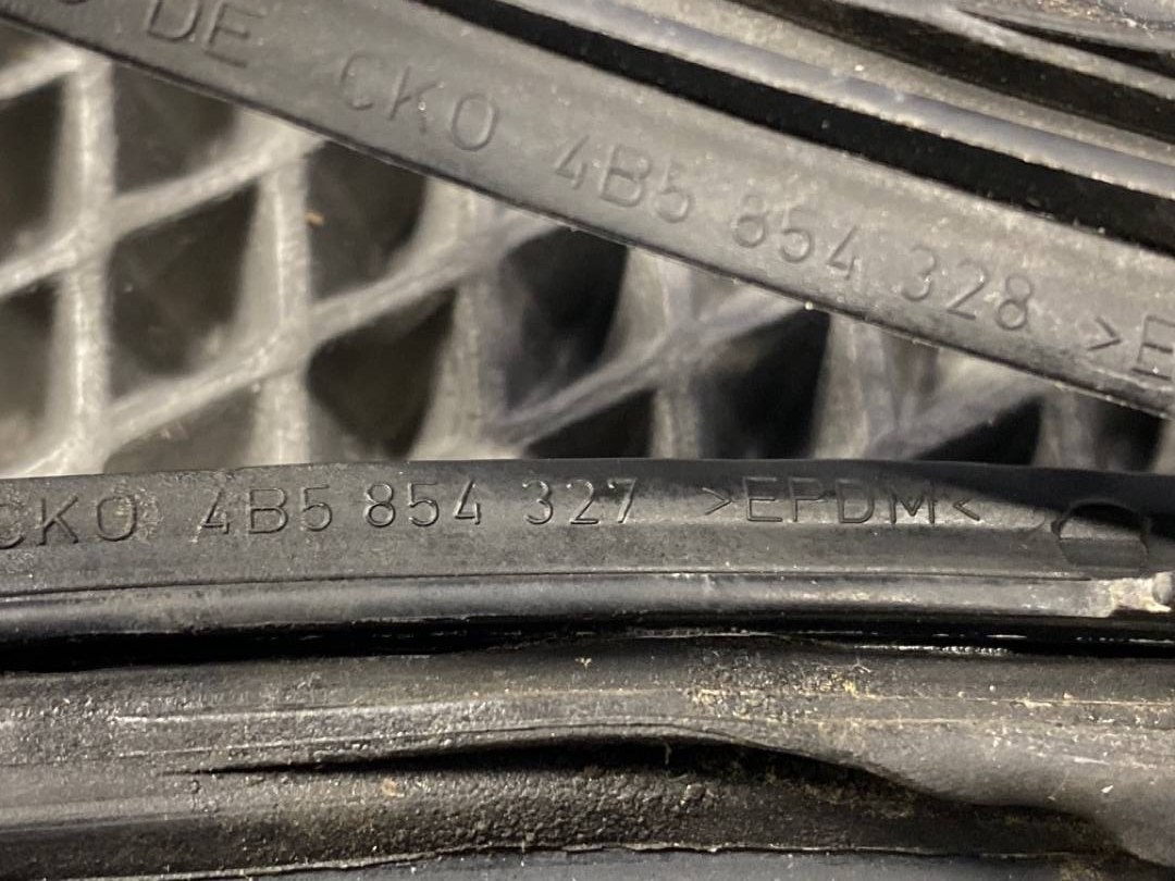 Молдинг лобового стекла, 450 рублей, Красноярск