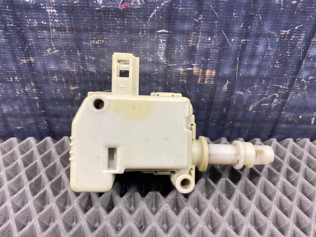 Замок лючка бензобака, 480 рублей, Красноярск