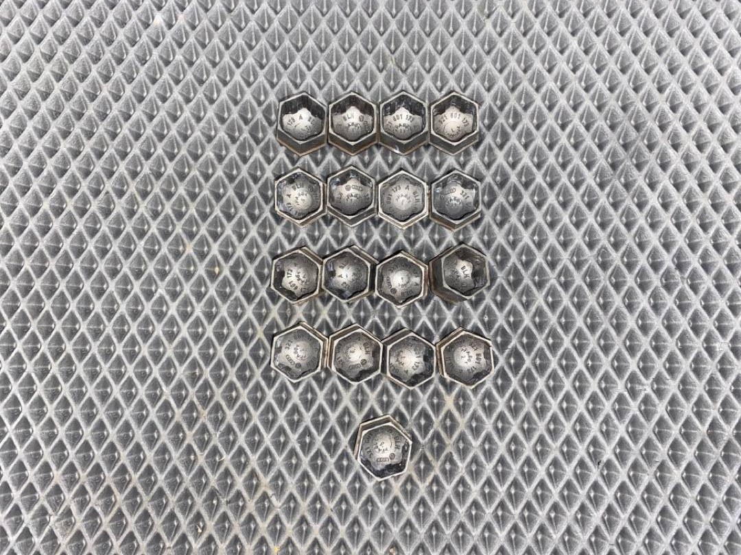 Комплект заглушек колесных болтов, 600 рублей, Красноярск