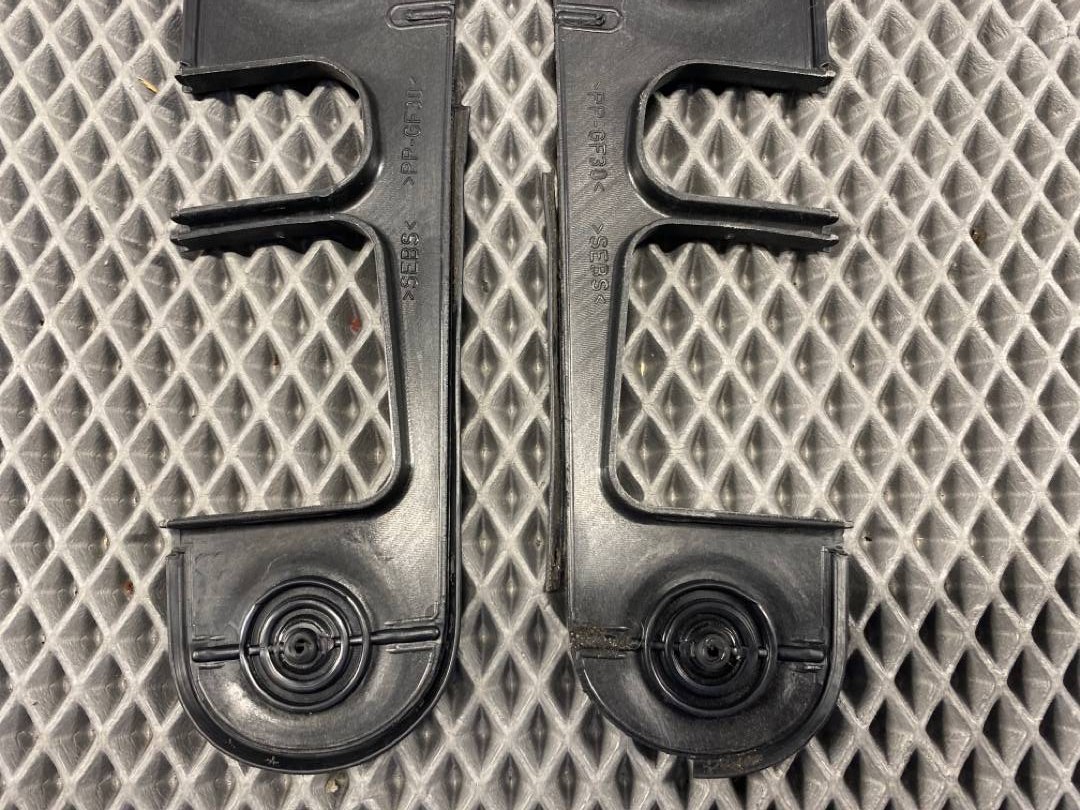 Пластик крышки багажника, 325 рублей, Красноярск