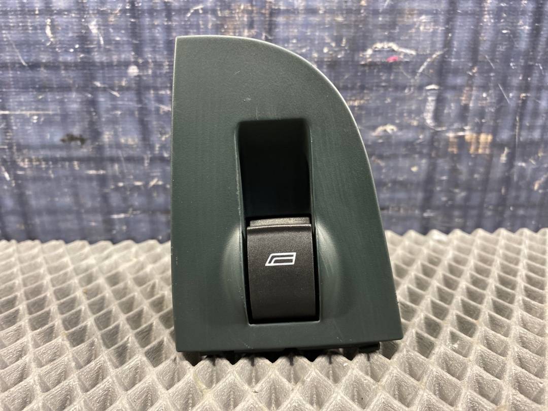 Кнопка стеклоподъемника, 275 рублей, Красноярск