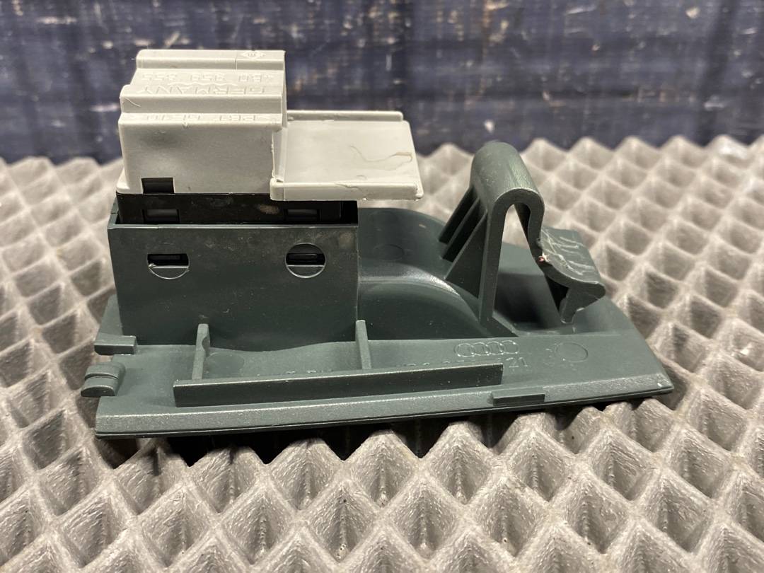 Кнопка стеклоподъемника, 275 рублей, Красноярск