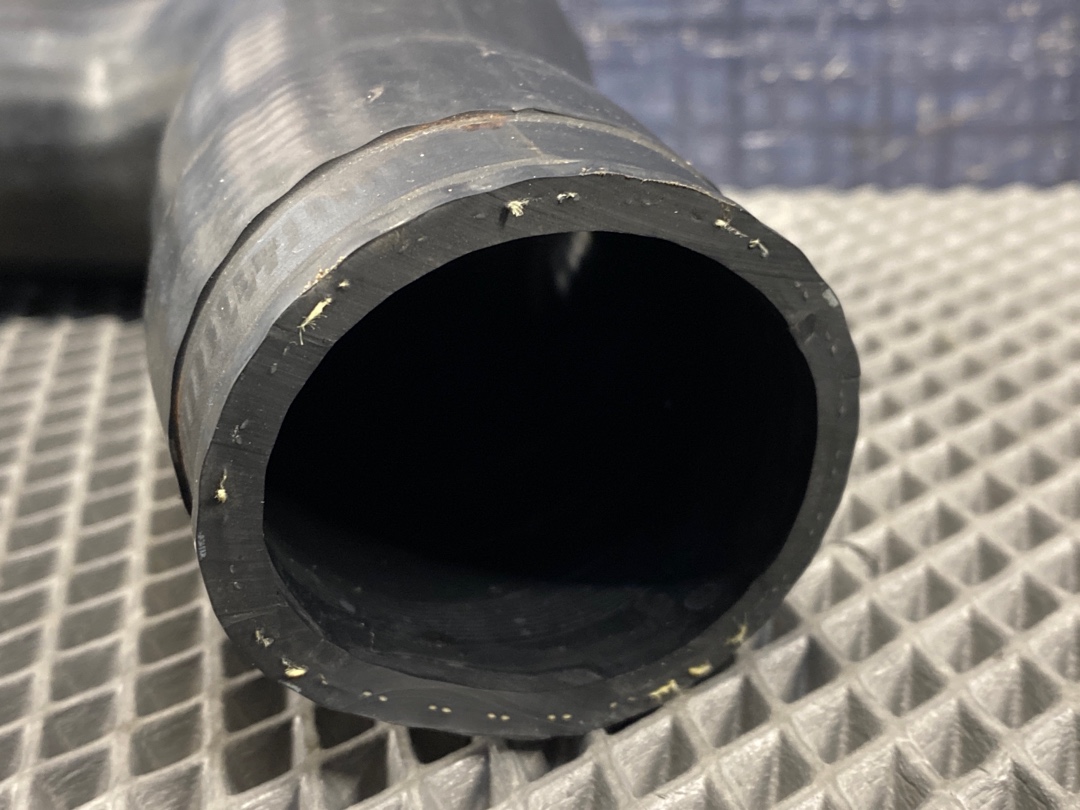 Патрубок интеркуллера, 300 рублей, Красноярск