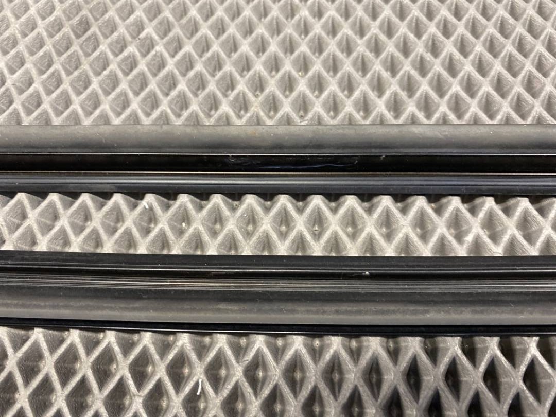 Молдинг лобового стекла, 400 рублей, Красноярск