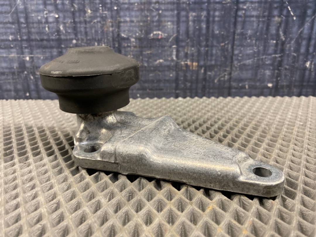 Кронштейн двигателя, 750 рублей, Красноярск