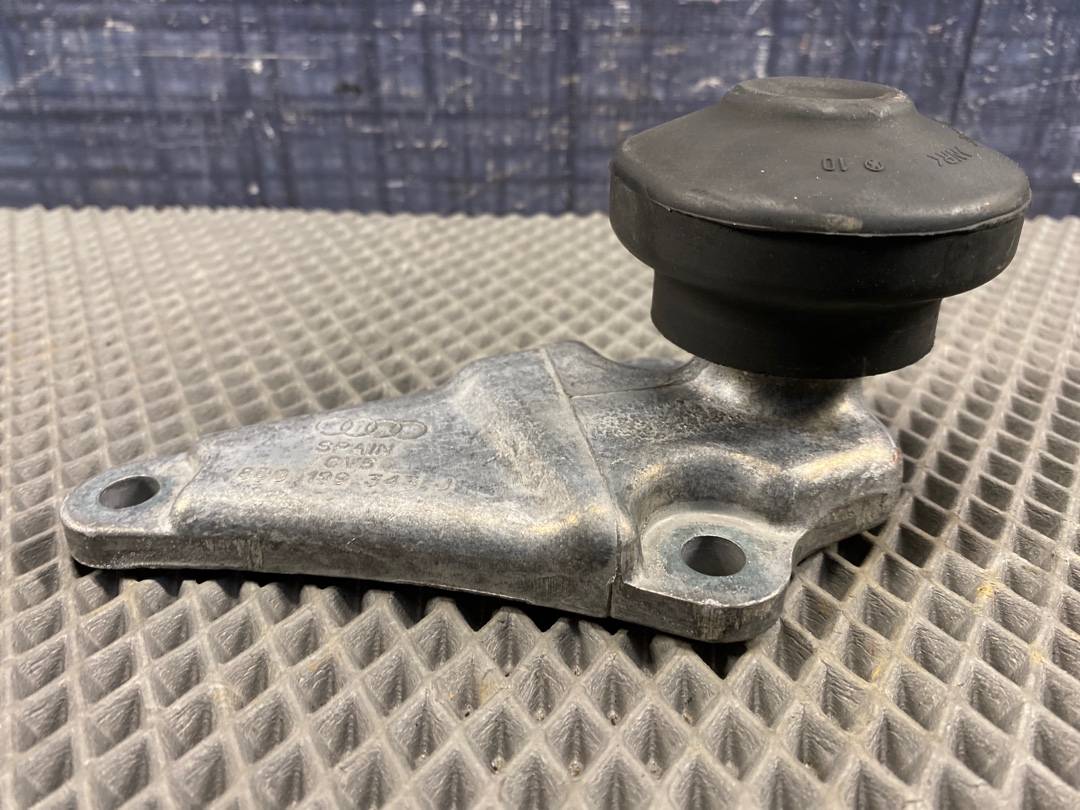 Кронштейн двигателя, 750 рублей, Красноярск