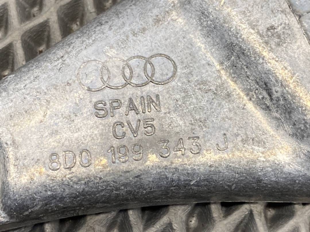 Кронштейн двигателя, 750 рублей, Красноярск