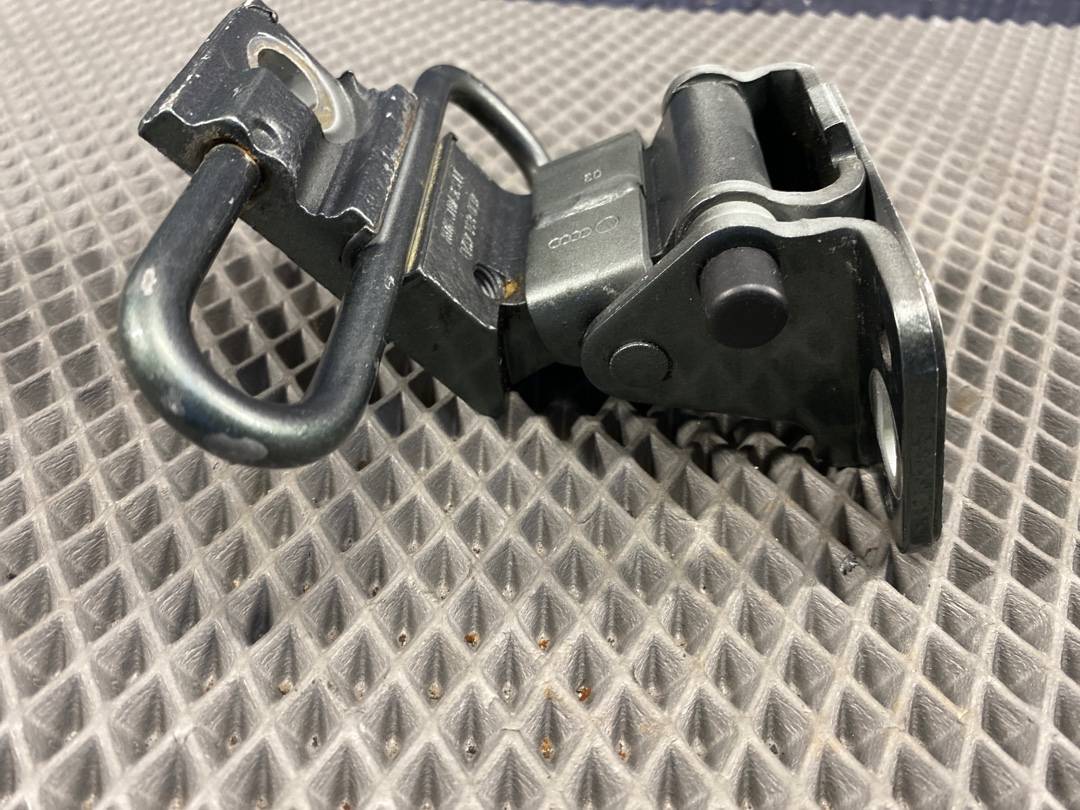 Петля двери, 1000 рублей, Красноярск