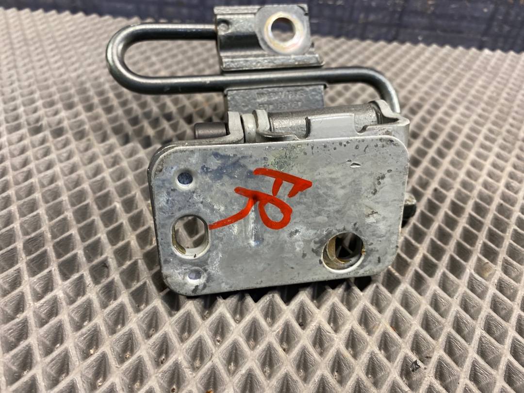 Петля двери, 1000 рублей, Красноярск