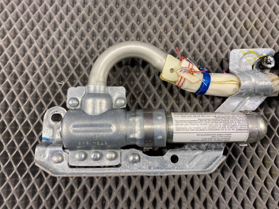 Подушка безопасности, 648 рублей, Красноярск