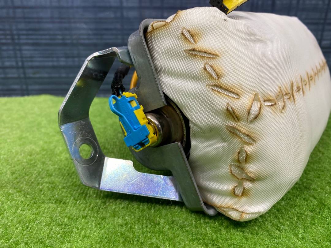 Подушка безопасности, 900 рублей, Красноярск